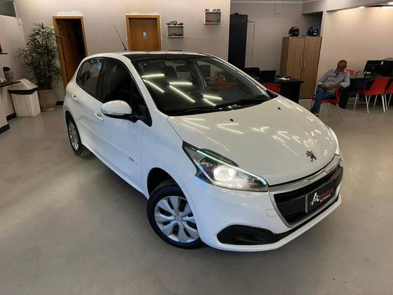 PEUGEOT 208 1.2 ACTIVE 12V FLEX 4P MANUAL PEUGEOT 208 1.2 ACTIVE 12V FLEX 4P MANUAL